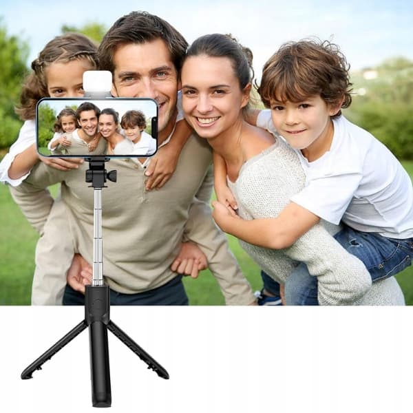 A11_tds0450_Kij do selfie z lampą